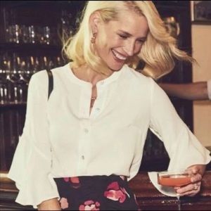 Cabi float blouse small nwot